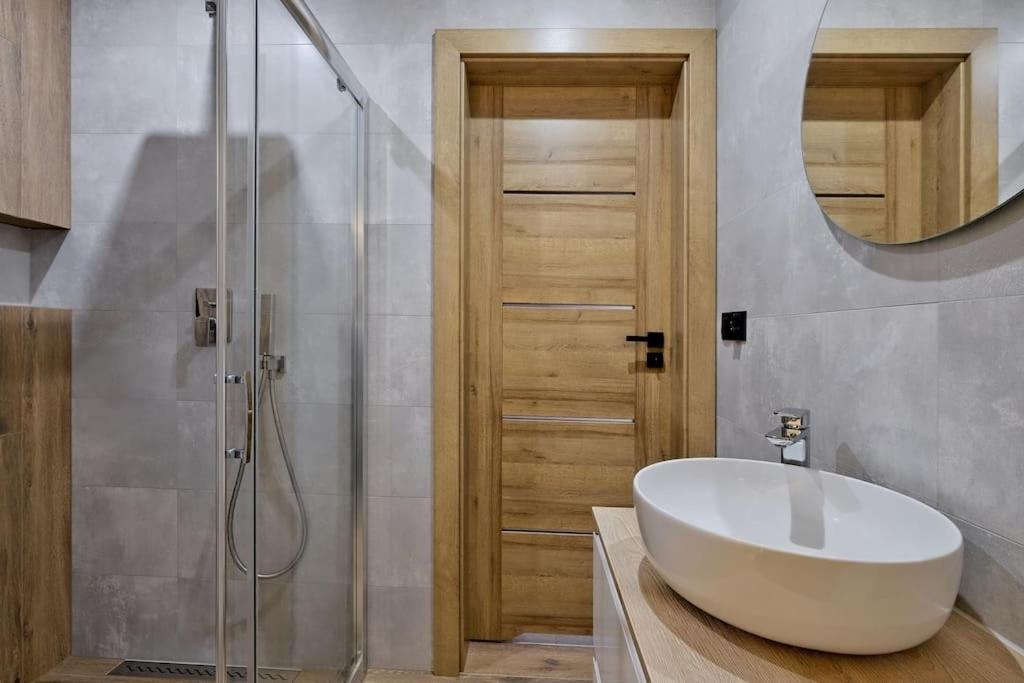 Apartment Two Bedroom With Terrace- Tatra View - Ksiezycowe - 24i Zakopane