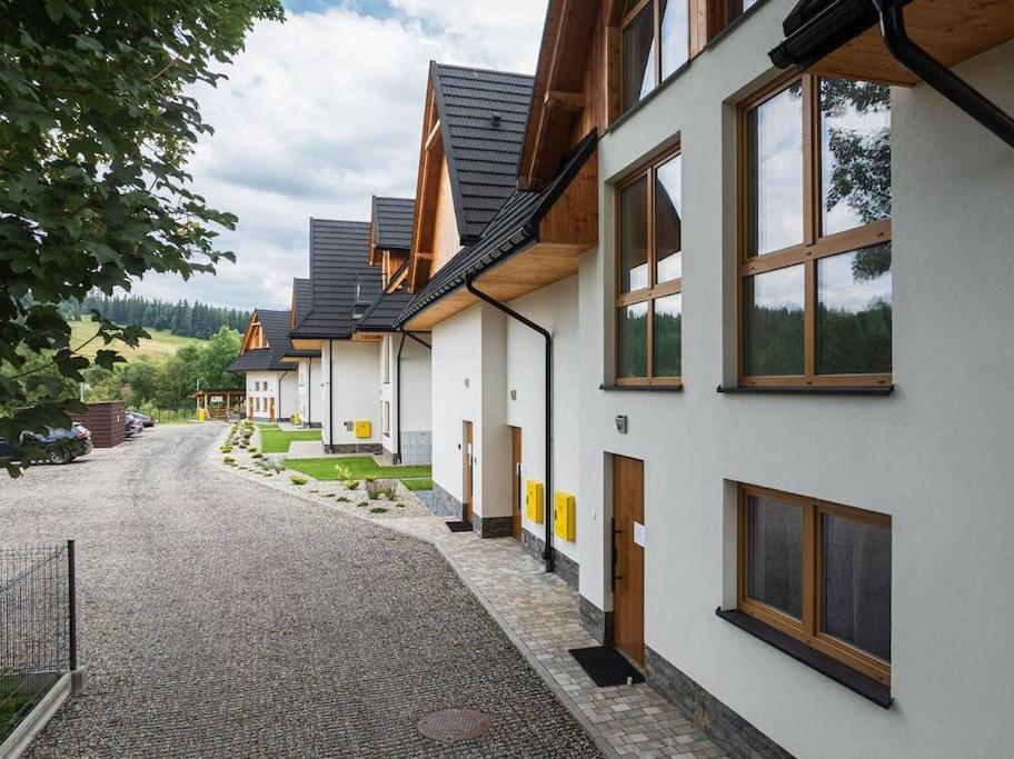 Two Bedroom With Terrace- Tatra View - Ksiezycowe - 24i Apartment *