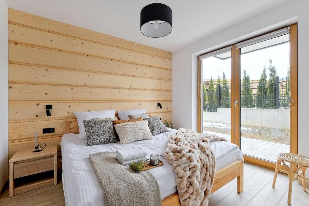Apartment Two Bedroom With Terrace- Tatra View - Ksiezycowe - 24i *
