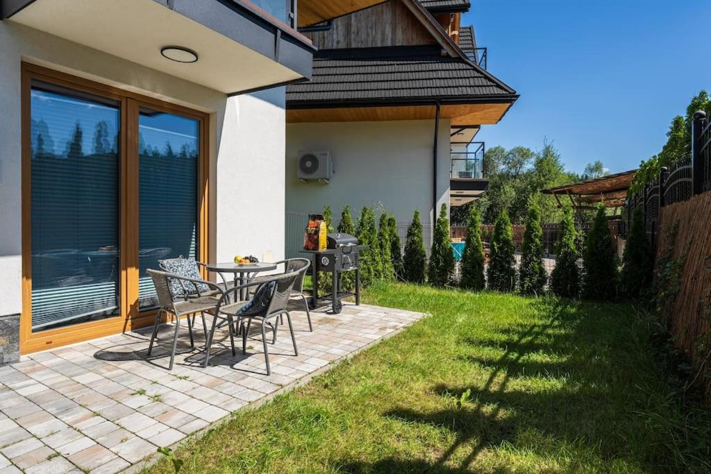 Two Bedroom With Terrace- Tatra View - Ksiezycowe - 24i Apartment Zakopane